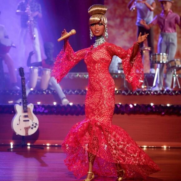Barbie Inspiring Women Doll, Celia Cruz Queen of Salsa in Red Lace Dress - Picture 11 of 16